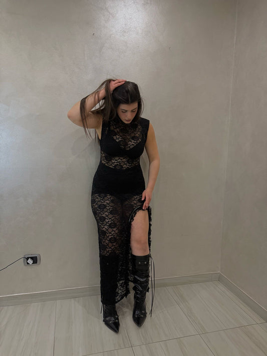 abito in pizzo elegante